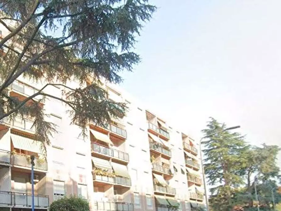 Immagine 2 di Appartamento in vendita  in Viale Dante Alighieri a Pomezia