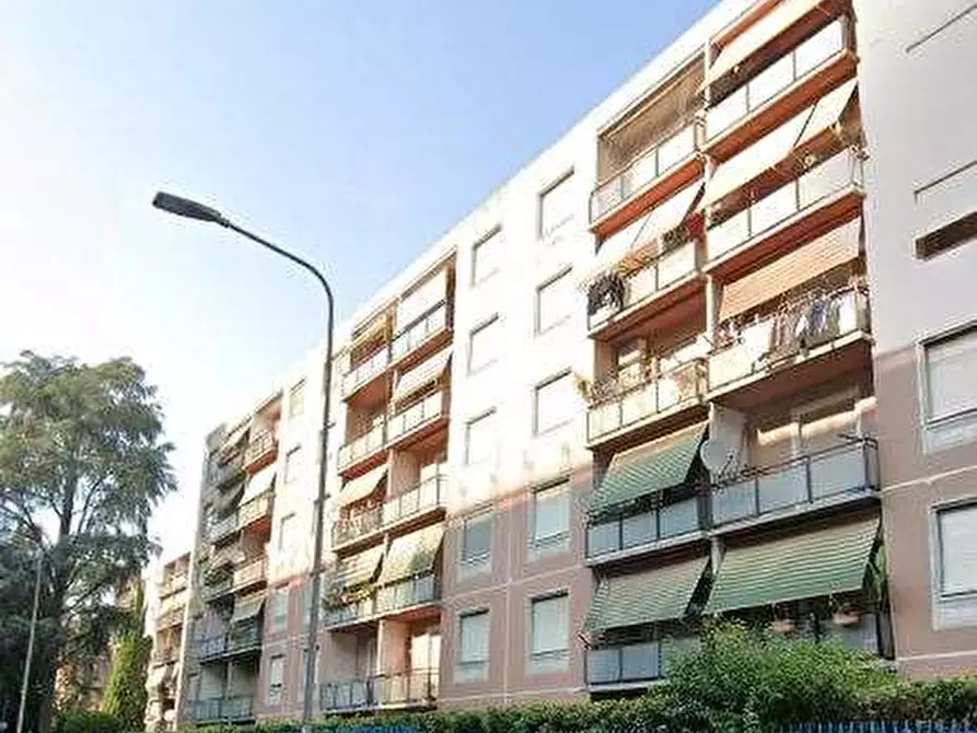 Immagine 7 di Appartamento in vendita  in Viale Dante Alighieri a Pomezia