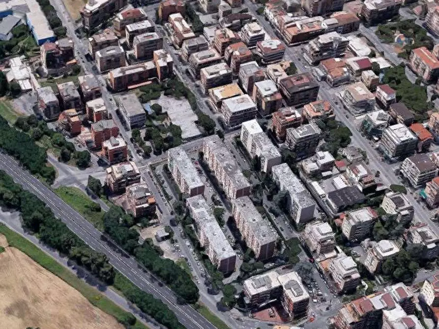 Immagine 12 di Appartamento in vendita  in Viale Dante Alighieri a Pomezia