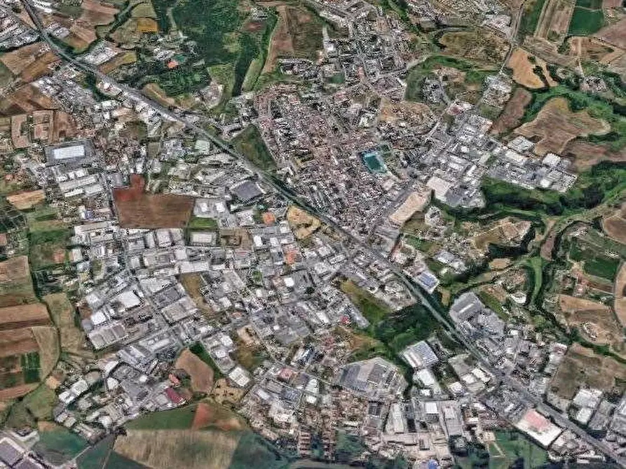 Immagine 14 di Appartamento in vendita  in Viale Dante Alighieri a Pomezia