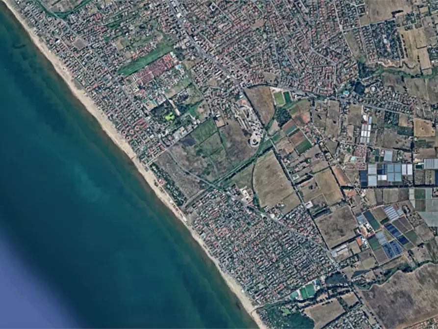 Immagine 21 di Villa in vendita  in Viale Tor S. Lorenzo a Ardea