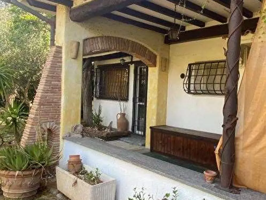 Immagine 2 di Villa in vendita  in Via Campo di Carne a Ardea