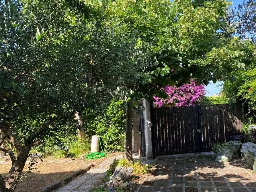 Immagine 7 di Villa in vendita  in Via Campo di Carne a Ardea