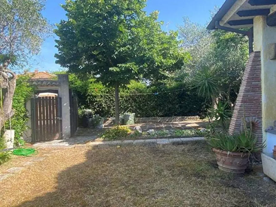 Immagine 9 di Villa in vendita  in Via Campo di Carne a Ardea