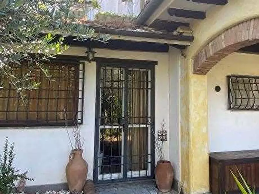 Immagine 11 di Villa in vendita  in Via Campo di Carne a Ardea