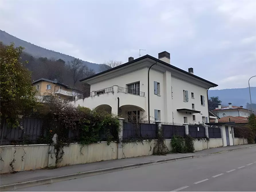 Immagine 9 di Villa in vendita  in Via Maria Teresa di Calcutta a Concesio