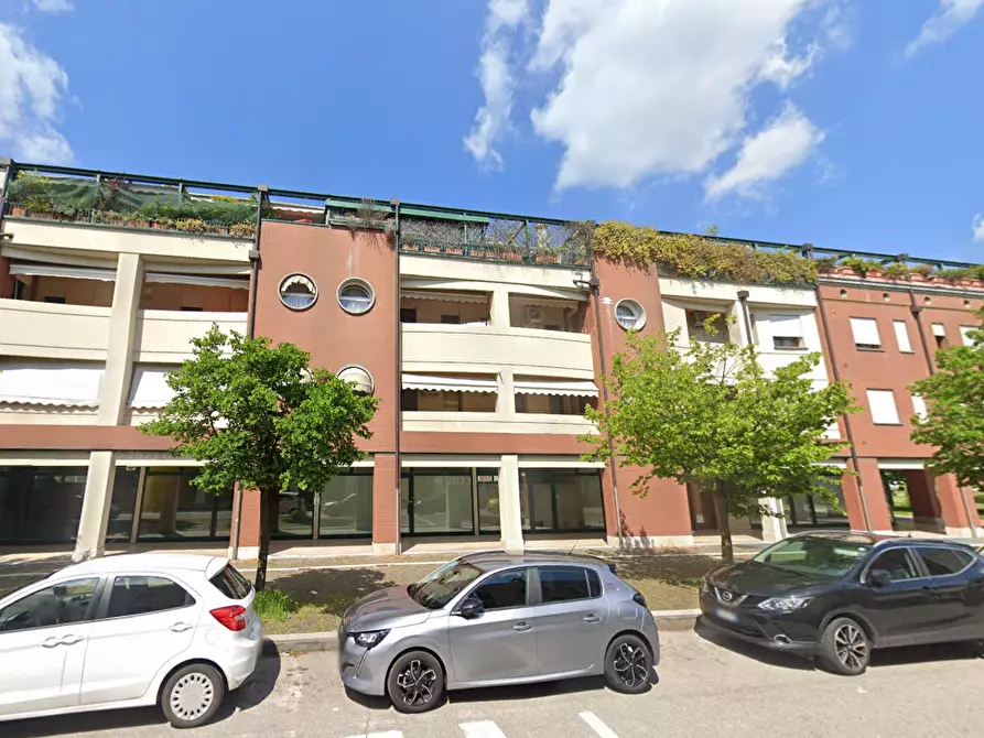 Immagine 4 di Negozio in vendita  in via A. de Gasperi a Rubano