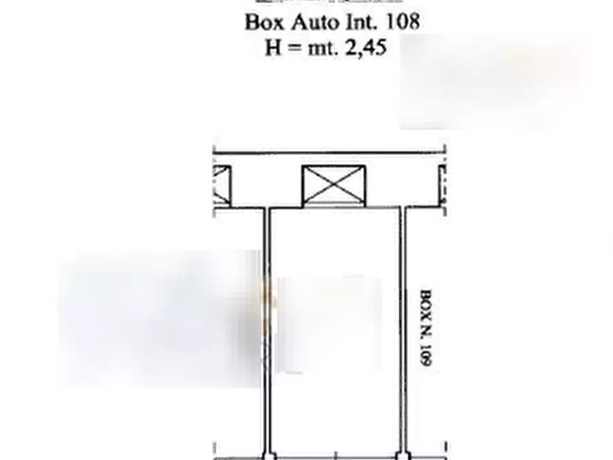 Immagine 10 di Garage in vendita  in Via di Grotta di Gregna a Roma