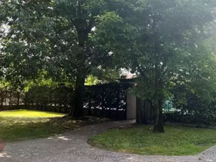 Immagine 7 di Porzione di casa in vendita  in Via pineta a Nave