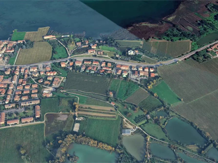 Immagine 4 di Posto auto in vendita  in Via Risorgimento a Iseo