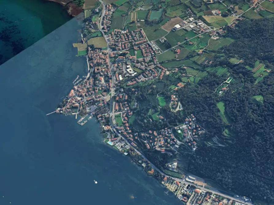 Immagine 8 di Posto auto in vendita  in Via Risorgimento a Iseo