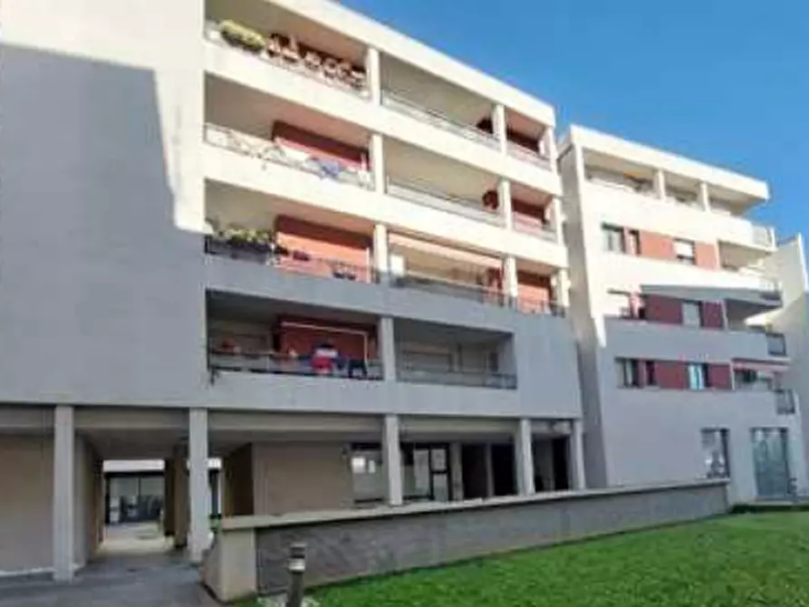 Immagine 9 di Negozio in vendita  in Corso Bazoli  a Brescia