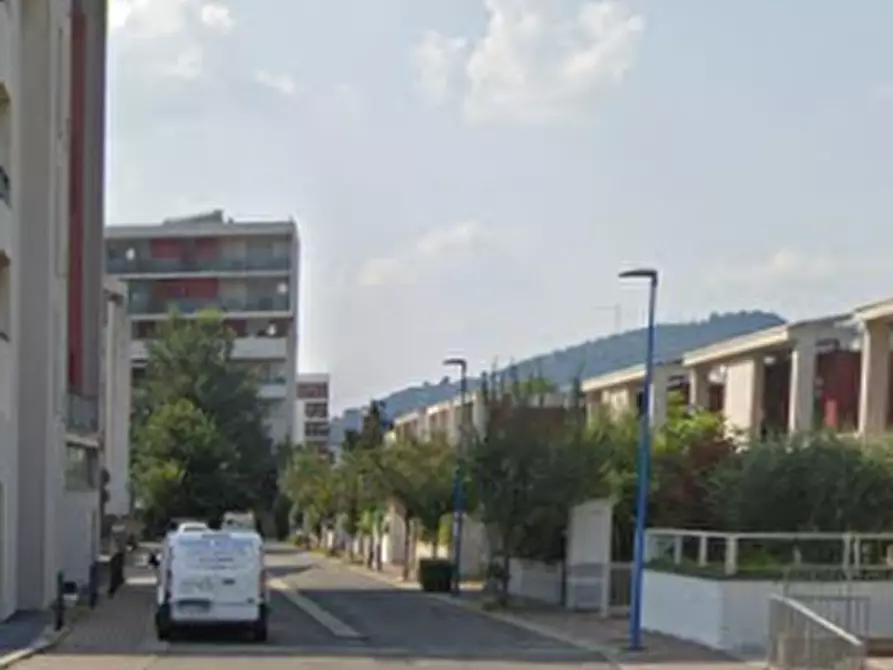 Immagine 12 di Negozio in vendita  in Corso Bazoli  a Brescia