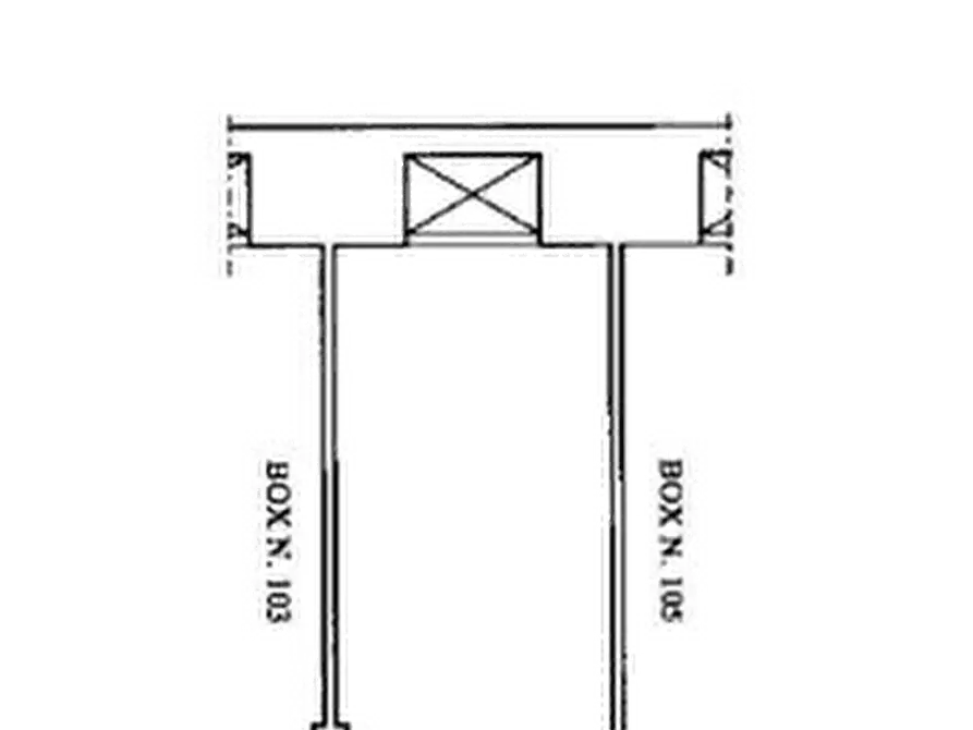 Immagine 10 di Garage in vendita  in Via di Grotta di Gregna a Roma