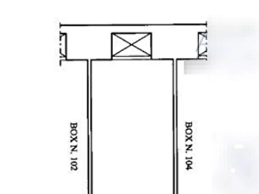 Immagine 10 di Garage in vendita  in Via di Grotta di Gregna a Roma