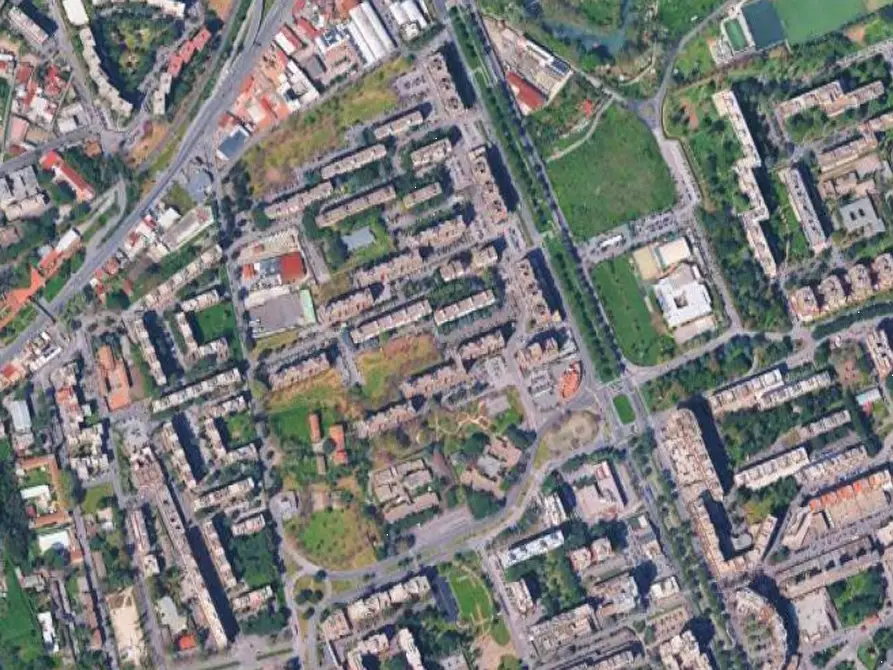 Immagine 7 di Garage in vendita  in Via di Grotta di Gregna a Roma