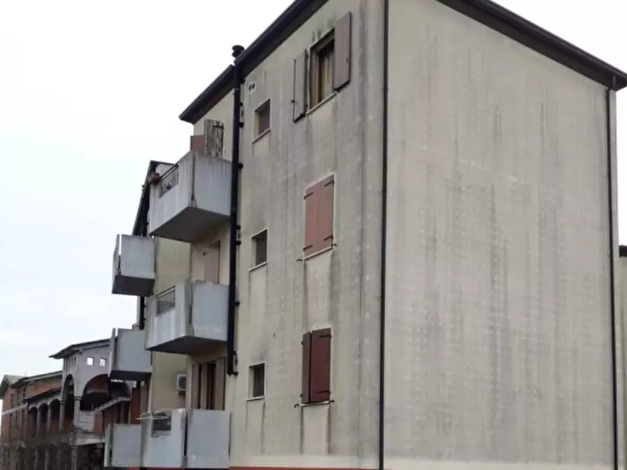 Immagine 8 di Appartamento in vendita  in Via Carlo Collodi a Bagnolo San Vito