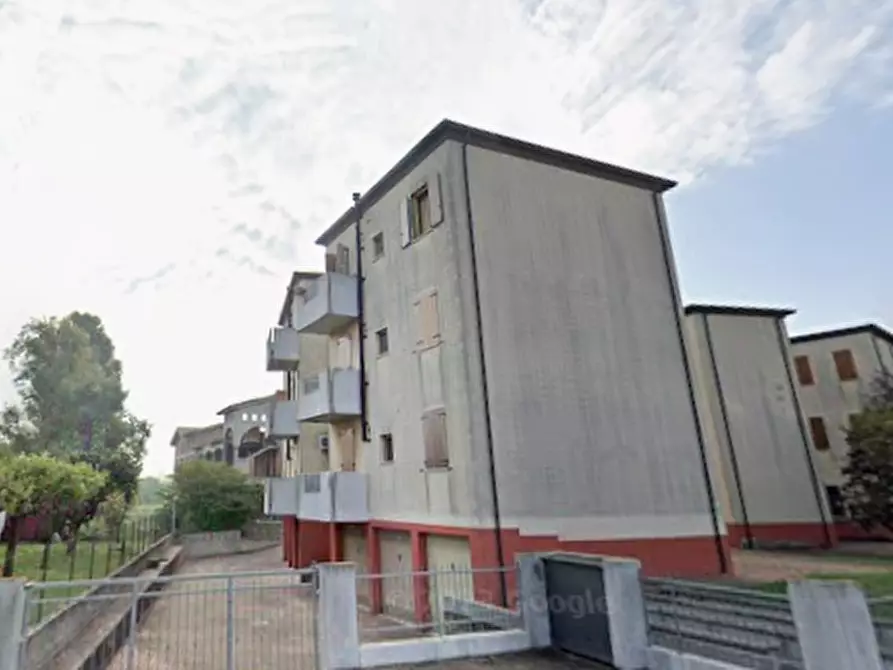 Immagine 12 di Appartamento in vendita  in Via Carlo Collodi a Bagnolo San Vito