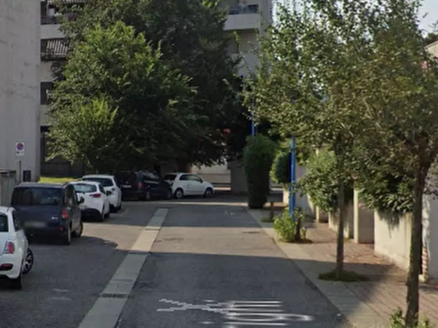 Immagine 2 di Posto auto in vendita  in Via Ugo Aldrighi a Brescia