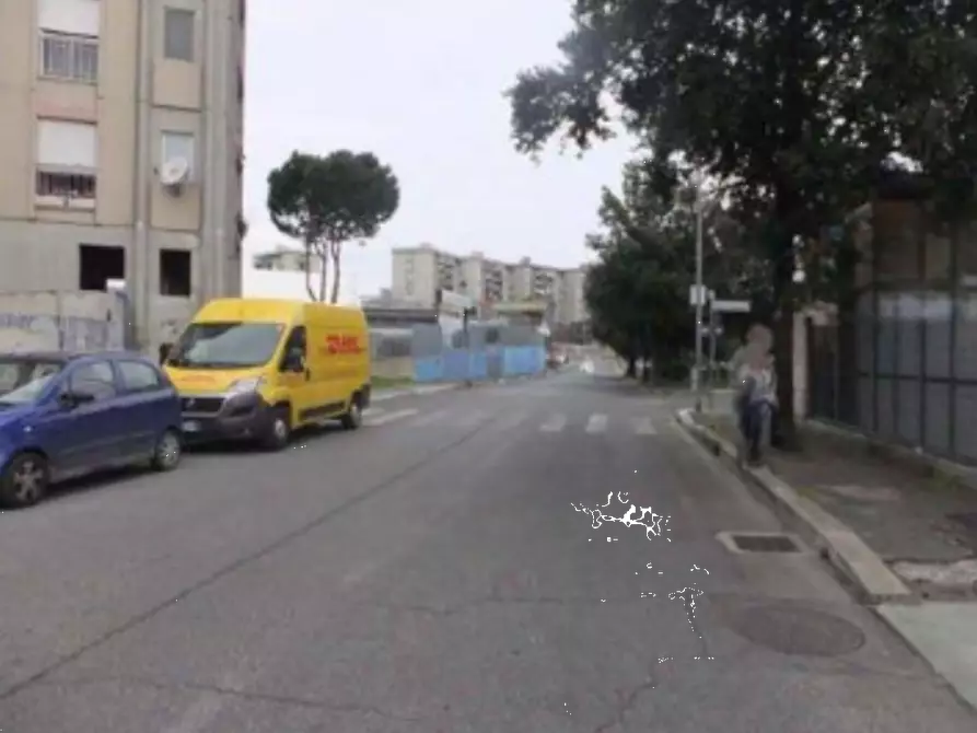 Immagine 4 di Garage in vendita  in Via di Grotta di Gregna a Roma