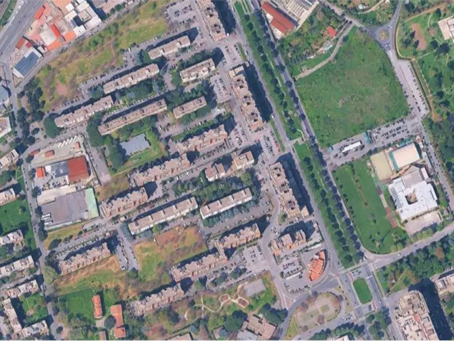 Immagine 10 di Garage in vendita  in Via di Grotta di Gregna a Roma