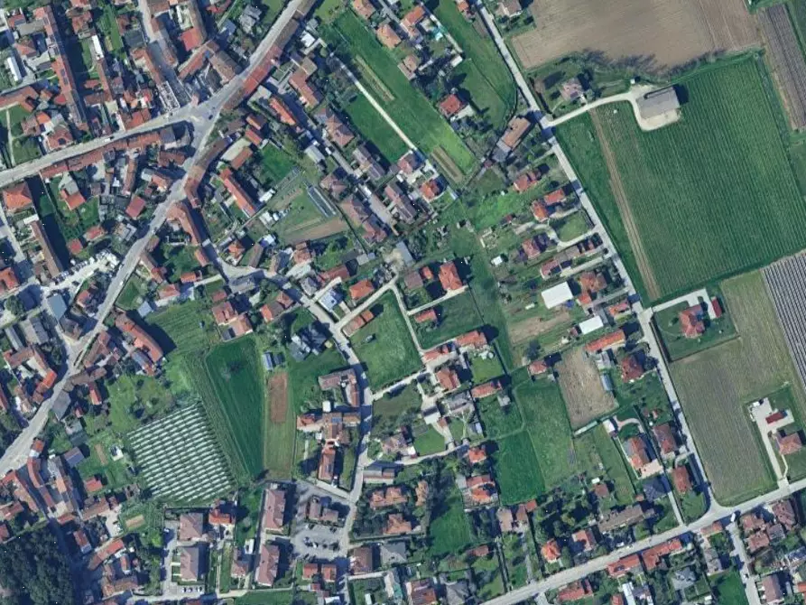 Immagine 8 di Garage in vendita  in Via di Grotta di Gregna a Roma