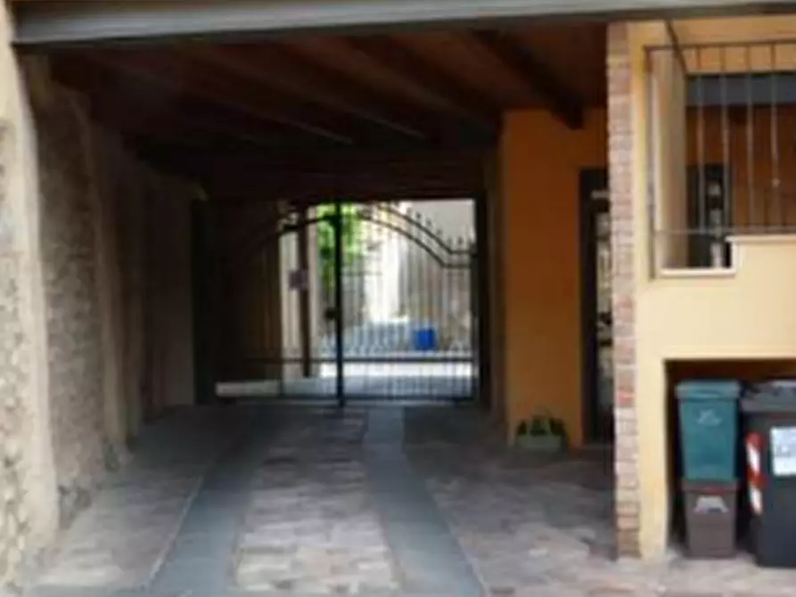 Immagine 2 di Appartamento in vendita  in Via Marchesi  a Rovato