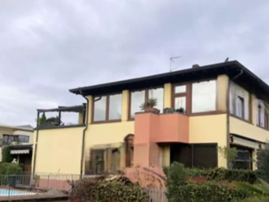 Immagine 7 di Appartamento in vendita  in Via Agello a Desenzano Del Garda