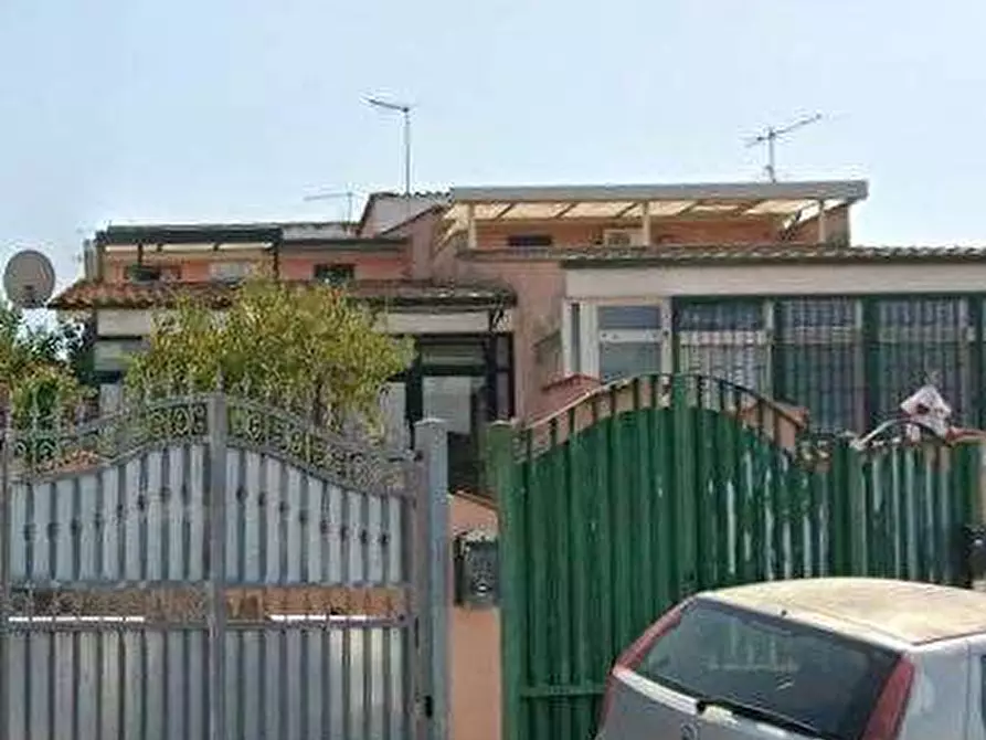 Immagine 5 di Villa in vendita  in Via Bassano del Grappa a Ardea