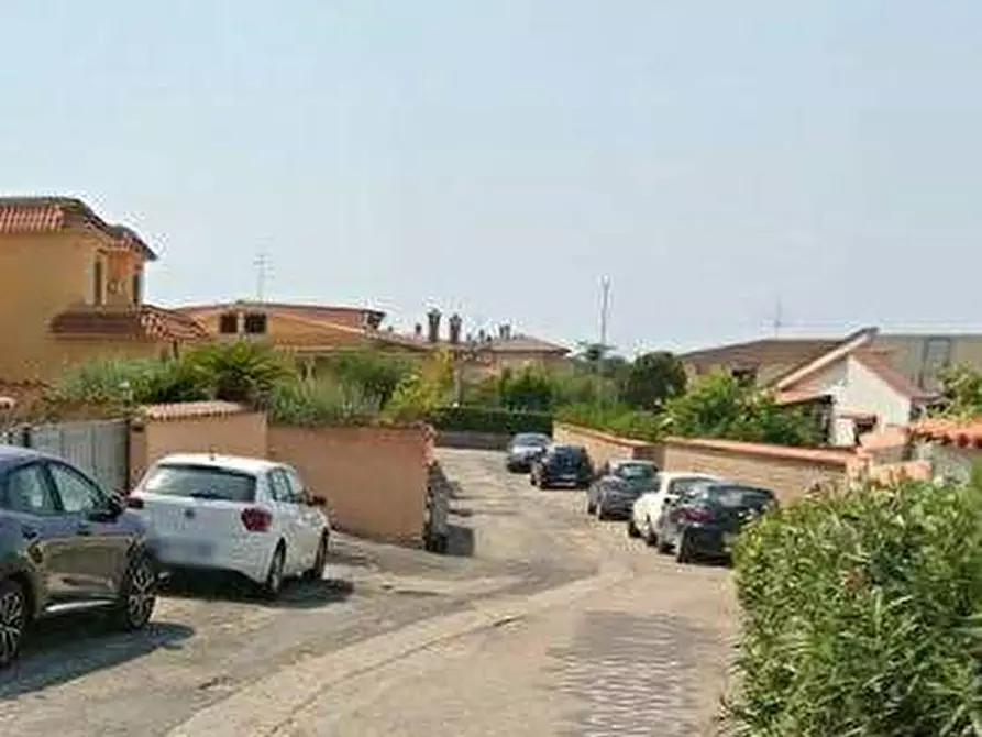 Immagine 6 di Villa in vendita  in Via Bassano del Grappa a Ardea
