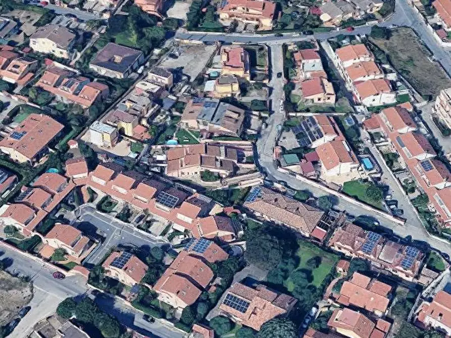 Immagine 10 di Villa in vendita  in Via Bassano del Grappa a Ardea