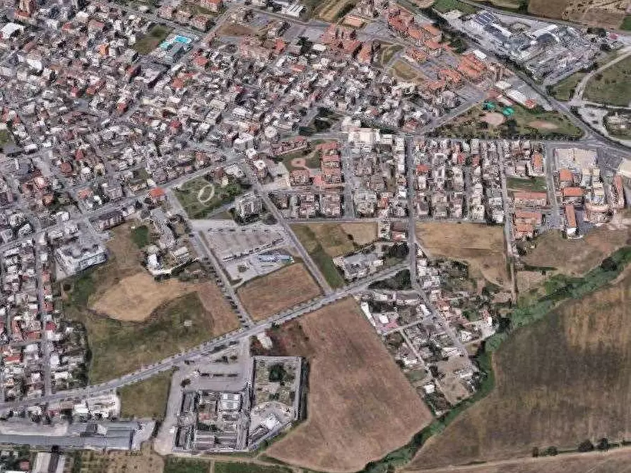 Immagine 16 di Appartamento in vendita  in Via G. Verga a Aprilia