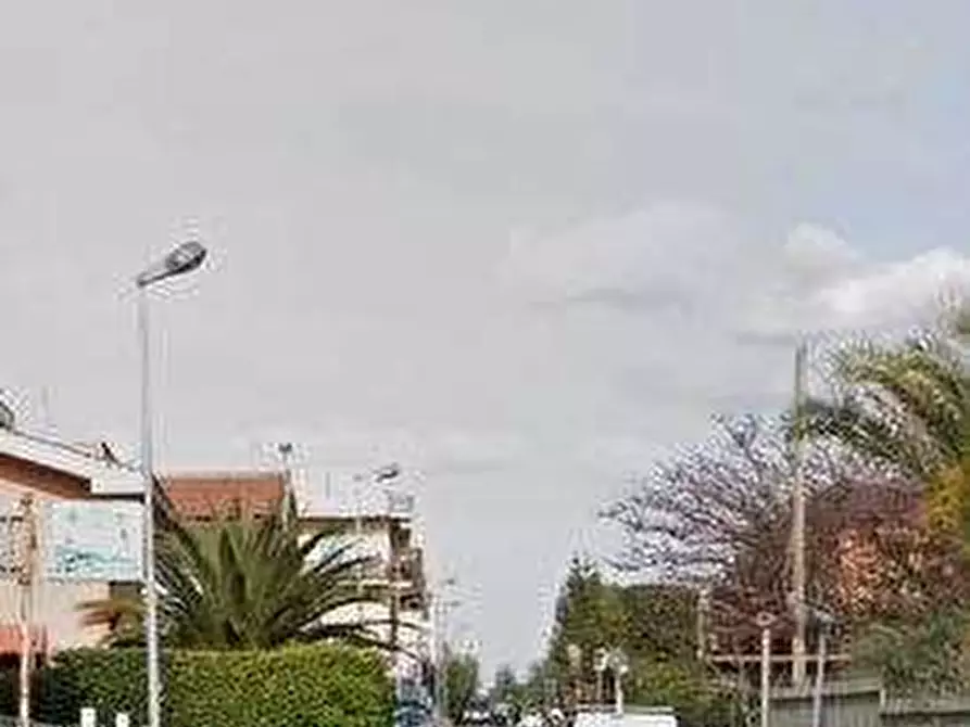 Immagine 3 di Magazzino in vendita  in Via Venezia a Ciampino