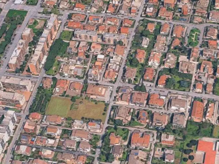 Immagine 6 di Magazzino in vendita  in Via Venezia a Ciampino