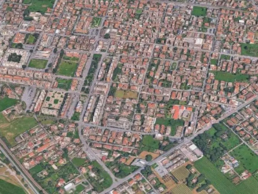 Immagine 7 di Magazzino in vendita  in Via Venezia a Ciampino