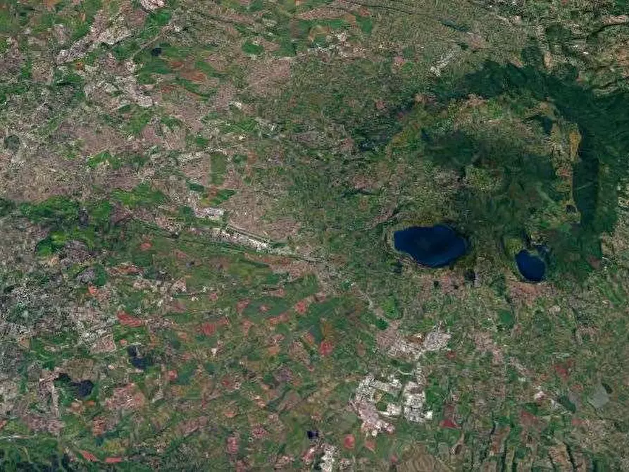 Immagine 10 di Magazzino in vendita  in Via Venezia a Ciampino