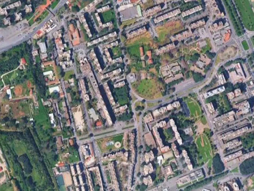 Immagine 6 di Garage in vendita  in Via di Grotta di Gregna a Roma