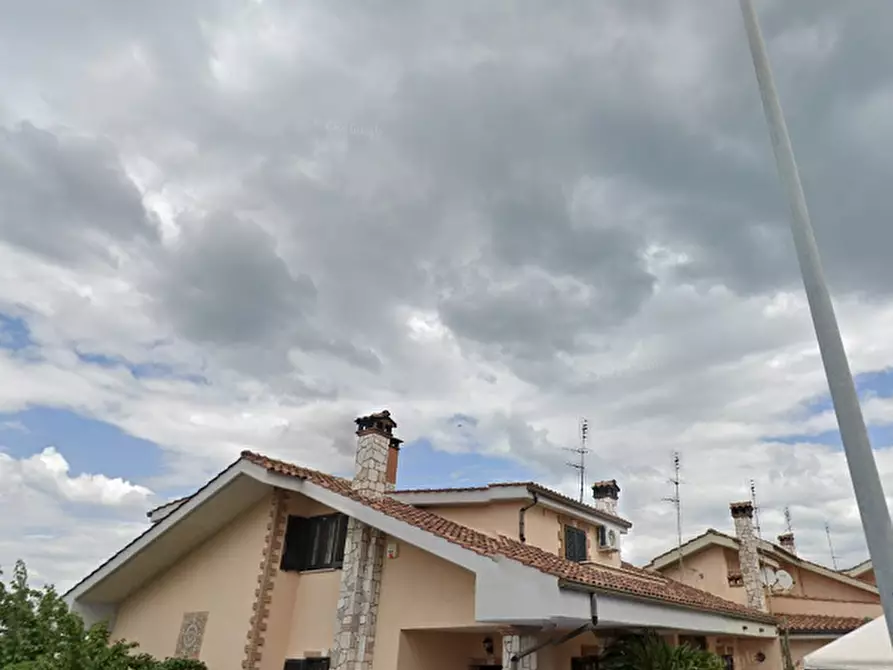 Immagine 13 di Villetta a schiera in vendita  in Via Ippocrate  a Guidonia Montecelio