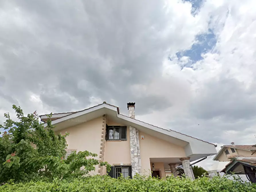 Immagine 15 di Villetta a schiera in vendita  in Via Ippocrate  a Guidonia Montecelio