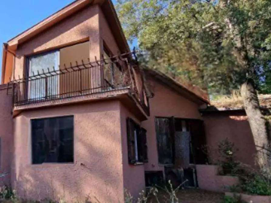 Immagine 3 di Villa in vendita  in Via di Quarto Peperino a Roma