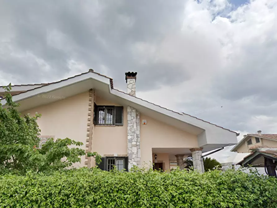 Immagine 16 di Villetta a schiera in vendita  in Via Ippocrate  a Guidonia Montecelio