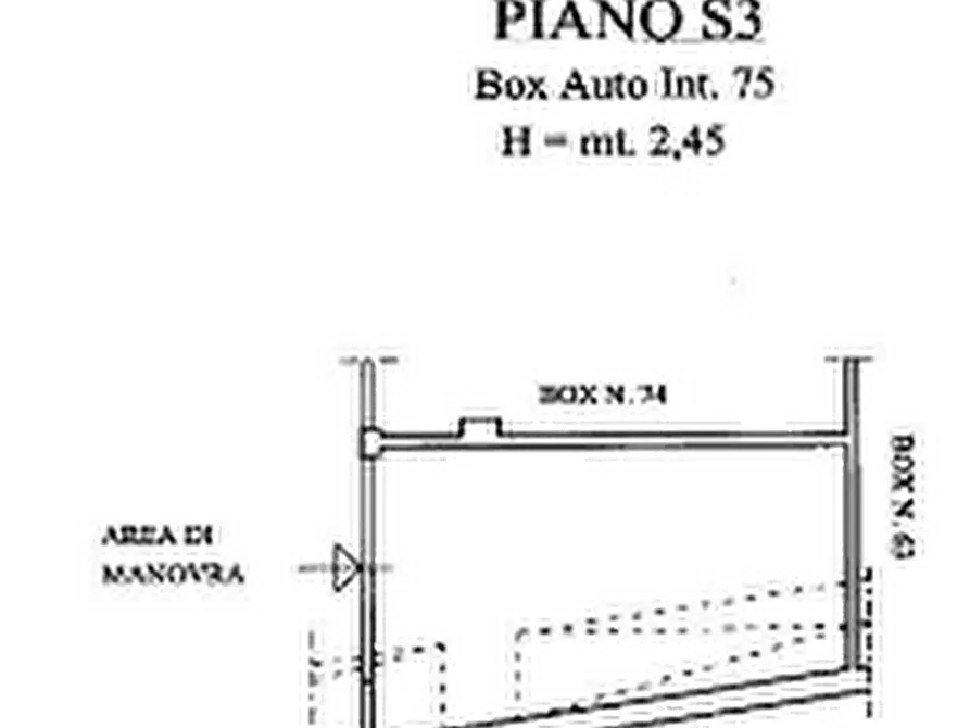 Immagine 10 di Garage in vendita  in Via di Grotta di Gregna a Roma