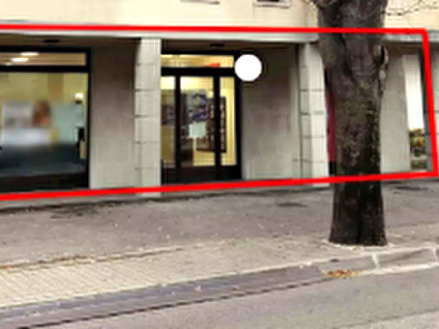 Immagine 4 di Ufficio in vendita  in Via Dante Alighieri  a Gemona Del Friuli