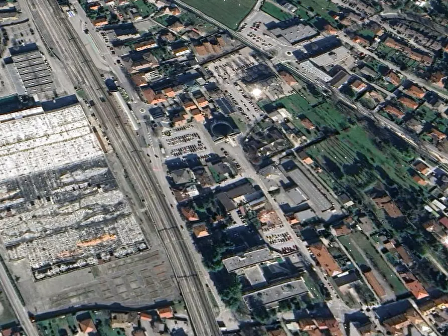 Immagine 9 di Ufficio in vendita  in Via Dante Alighieri  a Gemona Del Friuli