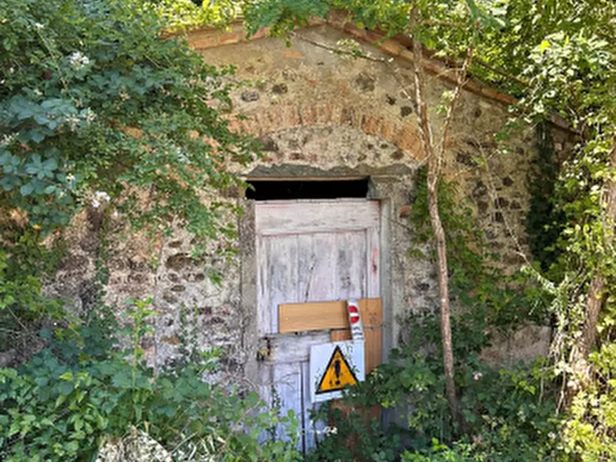 Immagine 9 di Rustico / casale in vendita  in Via Cassia per Siena a San Casciano In Val Di Pesa