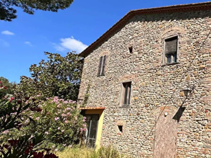 Immagine 12 di Rustico / casale in vendita  in Via Cassia per Siena a San Casciano In Val Di Pesa