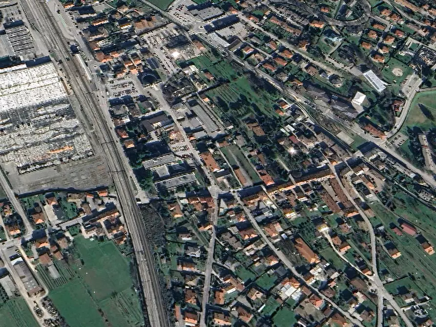 Immagine 15 di Garage in vendita  in Via Dante Alighieri  a Gemona Del Friuli