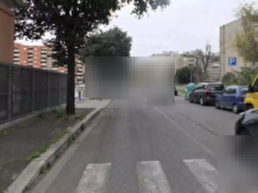 Immagine 8 di Garage in vendita  in Via di Grotta di Gregna a Roma