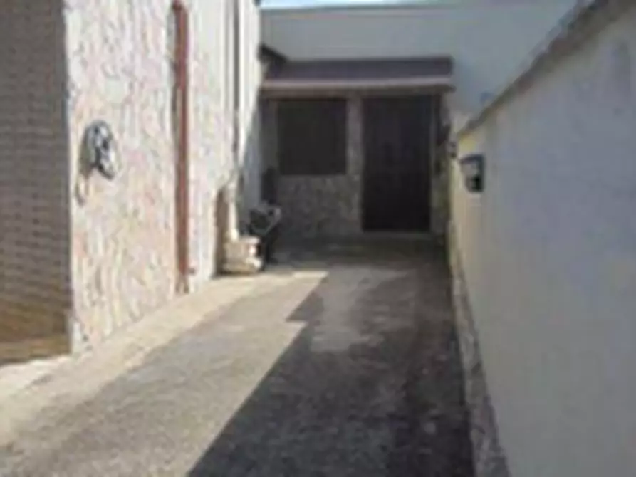 Immagine 3 di Appartamento in vendita  in Via Saturno  a Nettuno