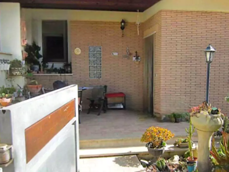 Immagine 1 di Appartamento in vendita  in Via Saturno  a Nettuno